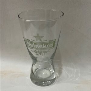 Heineken Draft Beer Bar Glass 16 Oz 6 In Tall 3 In Round Green Writing Leaves